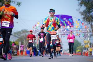 BIB: 40669
                            <button type="button" onclick="openModal(10090142)" class="btn btn-primary btn-sm float-right btn-popup" data-toggle="modal" data-target=".modal-high-quality">
                        <i class="fas fa-shopping-cart"></i> Add to Cart
                    </button>
                                            <button type="button" onclick="isThisMe(10090142, true)" class="btn btn-success btn-sm float-right btn-popup btn-isme hidden" data-toggle="tooltip" data-placement="bottom" title="นี่คือรูปของคุณใช่ไหม คลิกที่นี่เพื่อเอาเข้าอัลบั้ม">
                        <i class="fas fa-plus"></i> Add to album
                    </button>
                    <button type="button" onclick="isThisMe(10090142, false)" class="btn btn-warning btn-sm float-right btn-popup btn-isnotme hidden">
                        <i class="fas fa-ban"></i> Remove from album
                    </button>